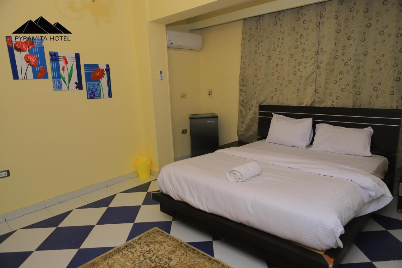 Pyramita Hotel Ghatati Esterno foto