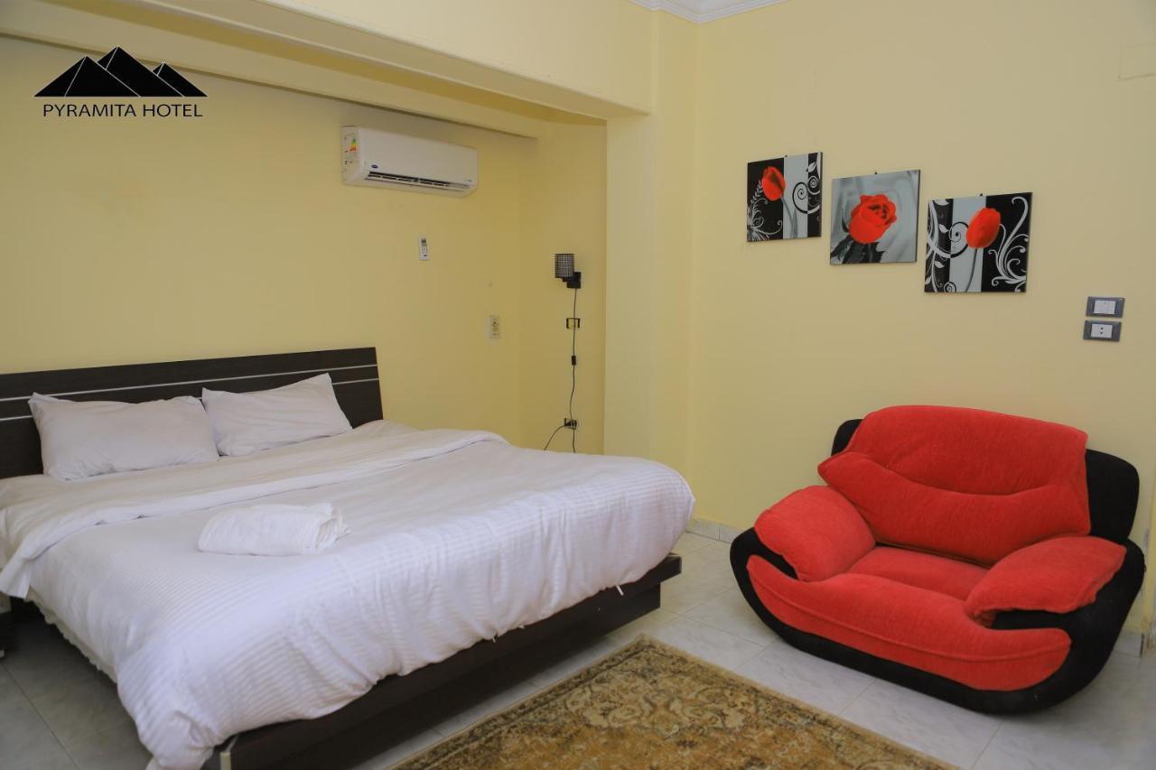 Pyramita Hotel Ghatati Esterno foto