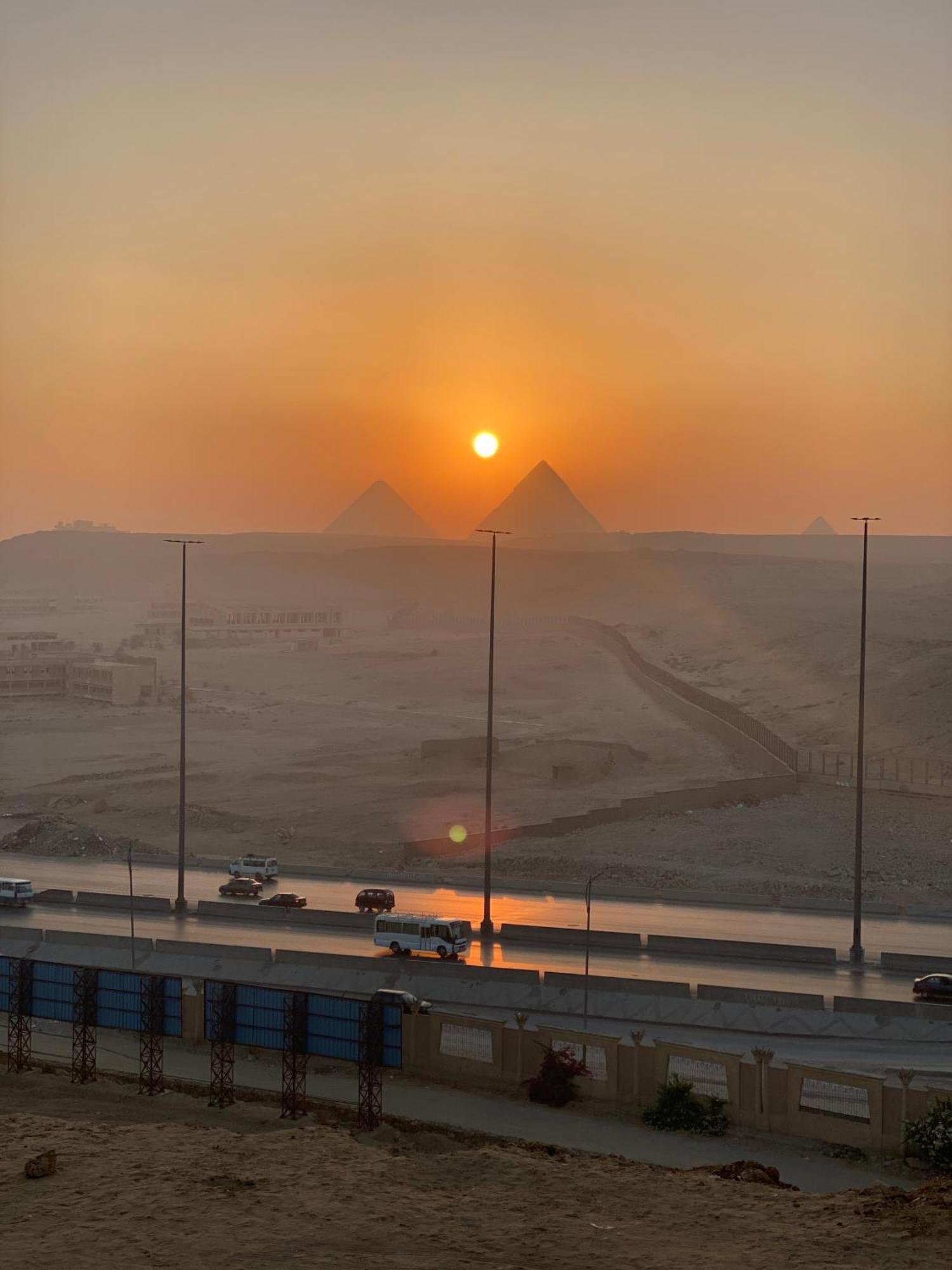 Pyramita Hotel Ghatati Esterno foto