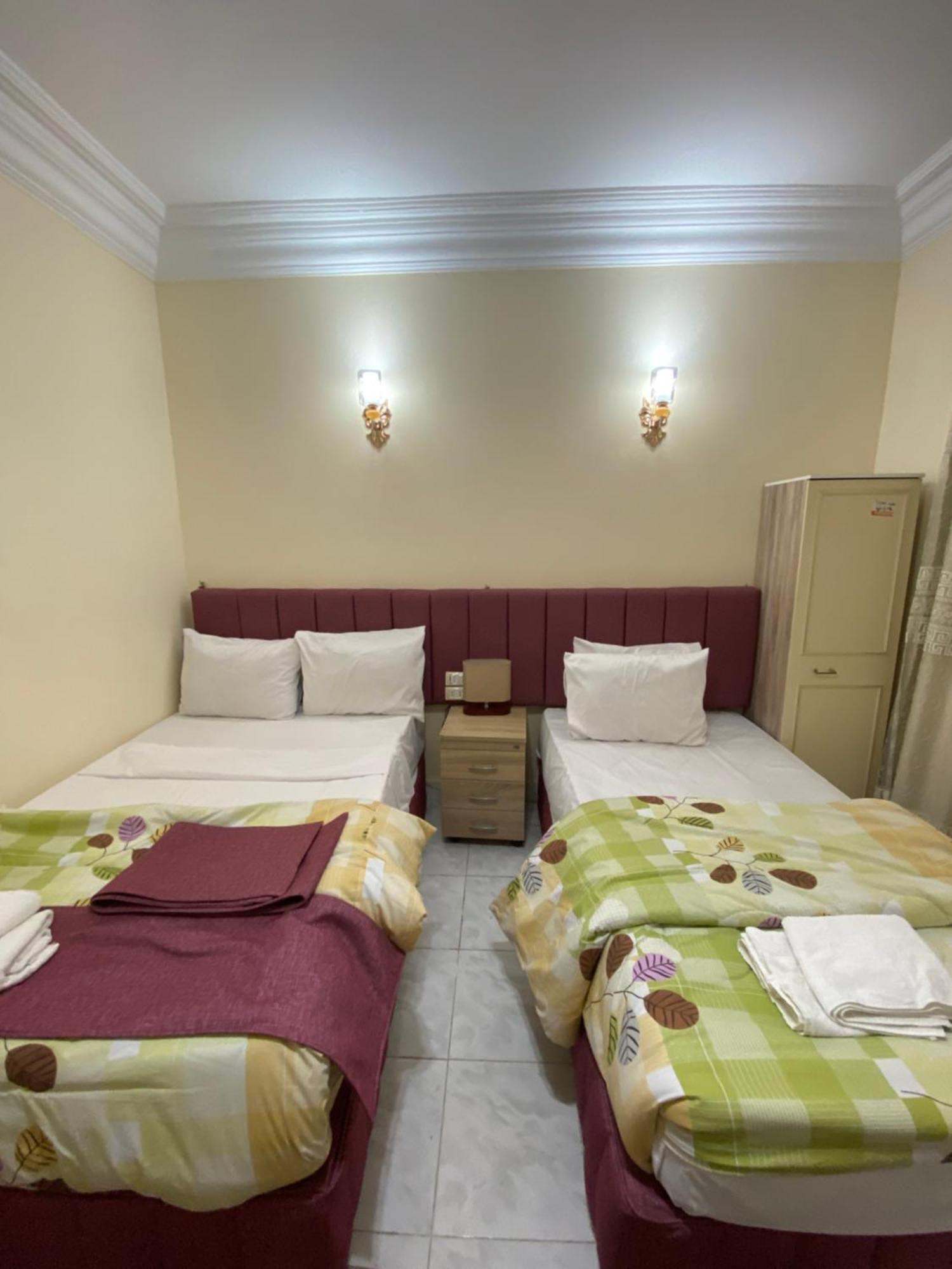Pyramita Hotel Ghatati Esterno foto